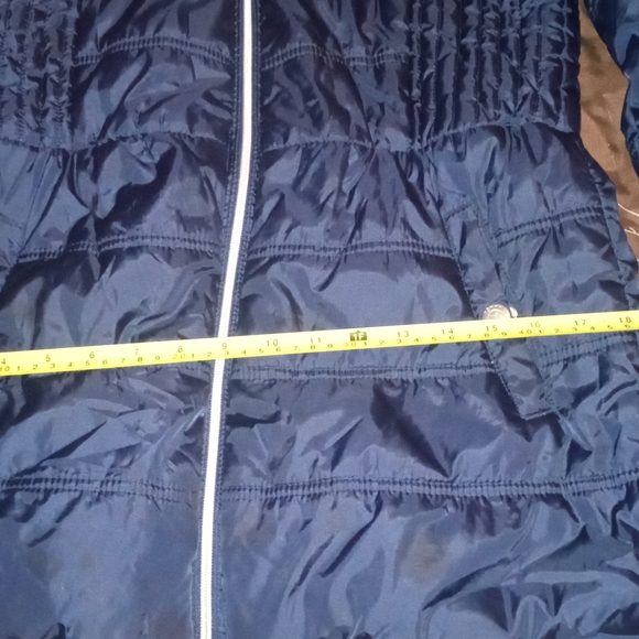 Tommy Hilfiger Navy Puffer Coat with Fur Trim - Picture 10 of 12